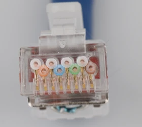 940544-K05 Coupe des fils et sertissage simultané